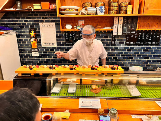 大盛況！新宿三丁目の町鮨でモルドバワイン会